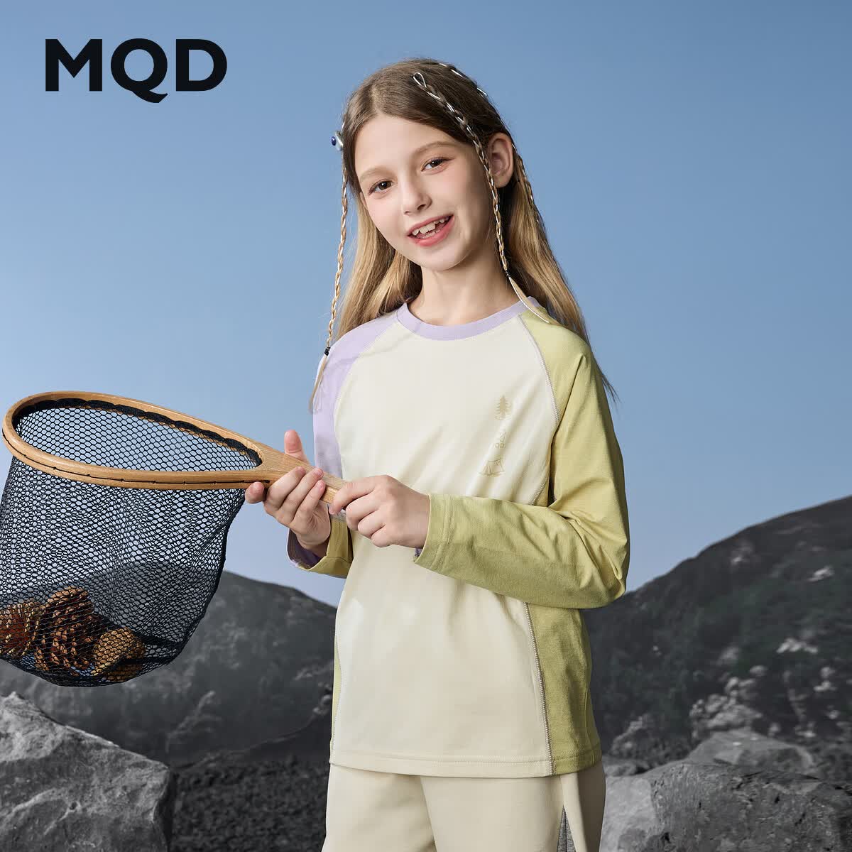 马骑顿MQD女童秋新款户外露营登山内搭撞色插肩袖圆领长袖T恤 米白 140