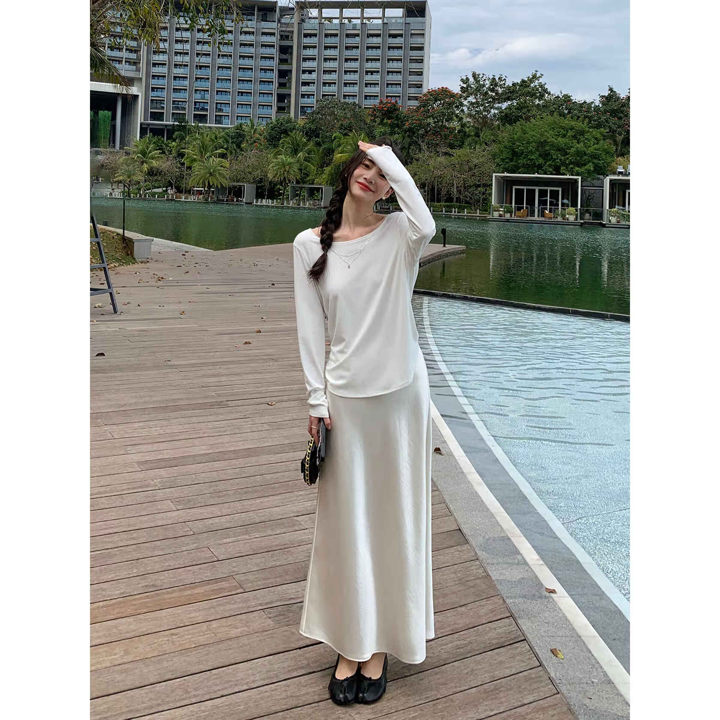 pusumede 仿醋酸法式高腰半身裙女高级感缎面a字裙气质垂感裙子 杏色 现货 M
