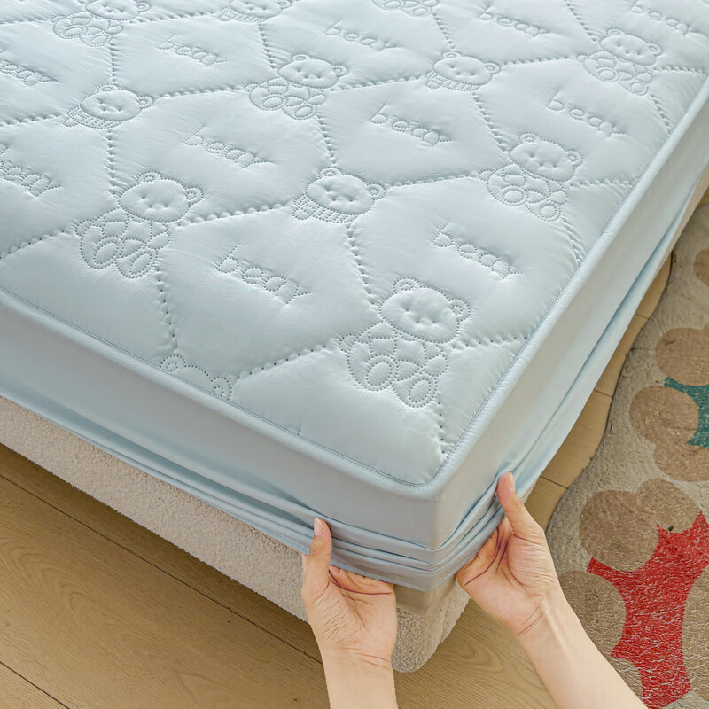 雅鹿加厚夹棉床笠防尘绗缝床罩三件套隔脏床盖床垫保护套床上用品 小熊夹棉床笠-天空蓝【蓬松柔软 四季通用】 150*200cm单床笠