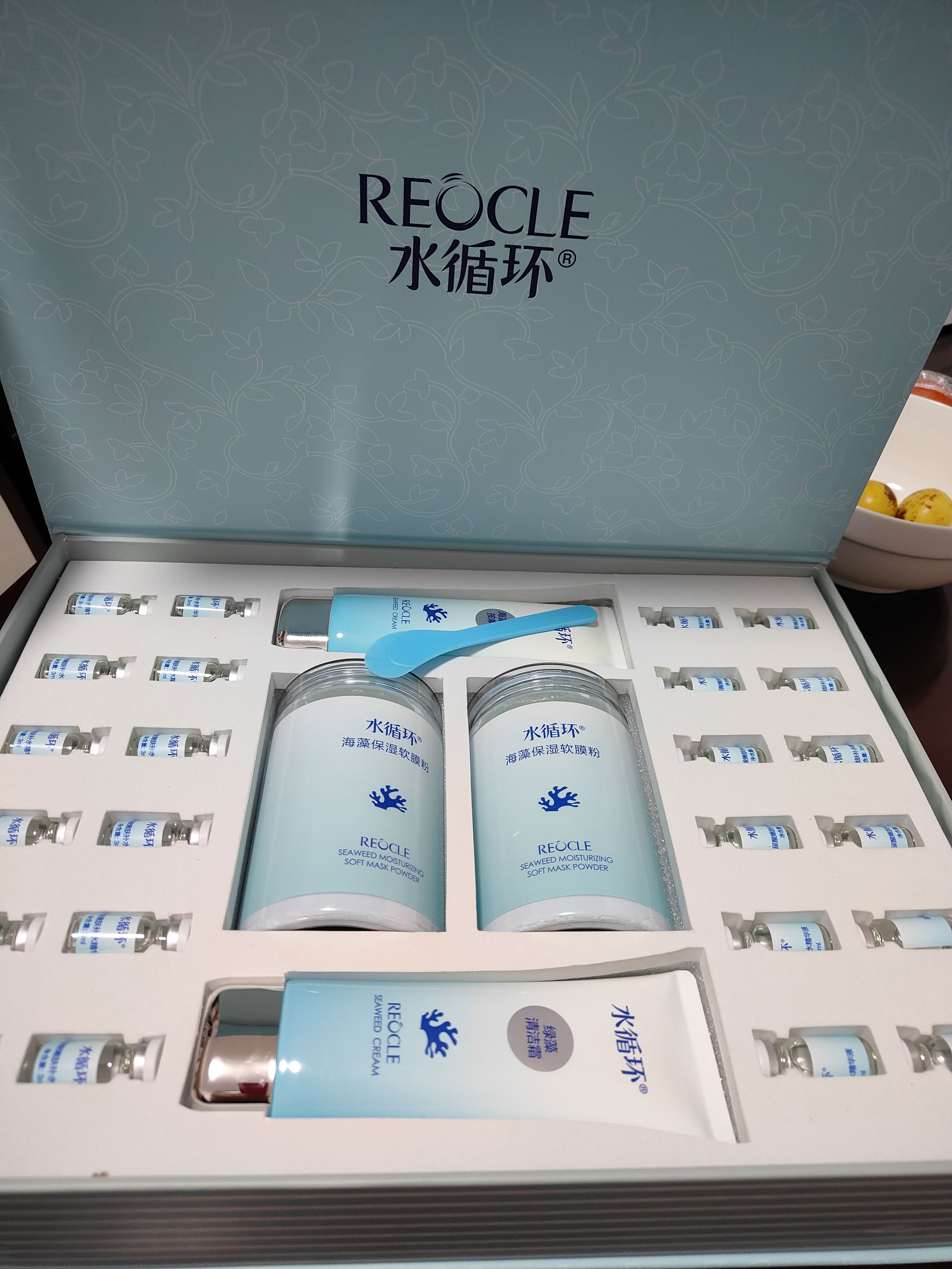 嫩肤套保湿补水套盒化妆品护肤套装护理 水循环水娃娃补水嫩肤套盒