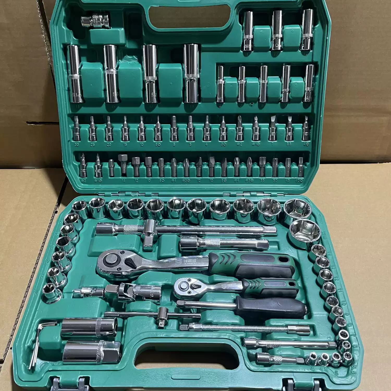 中掌柜德国进口150件套汽修工具套装套筒扳手组合工具维修工具修车