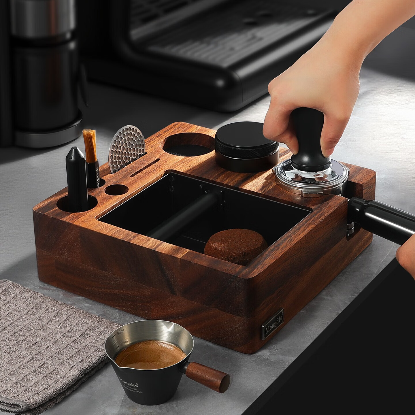 Mongdio胡桃木咖啡壓粉器底座敲渣桶布粉器壓粉錘咖啡機配件器具 【51mm】胡桃木底座+布粉器