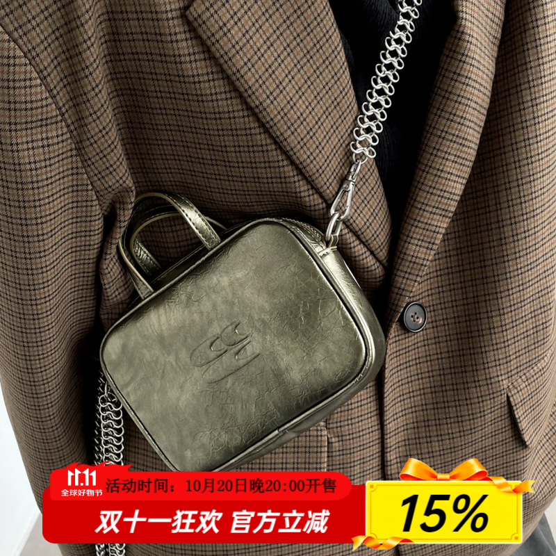 Crying center 哭喊中心金色方型波士顿豆腐钱包  黑色