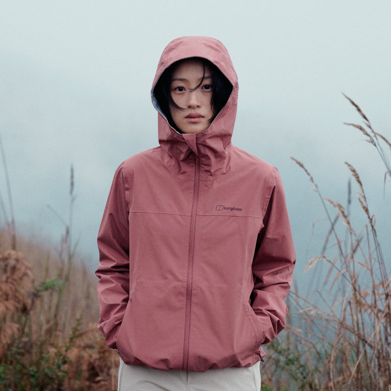 Berghaus  ŮʿDeluge Pro 3.0����º�ɫ 649Ԫ