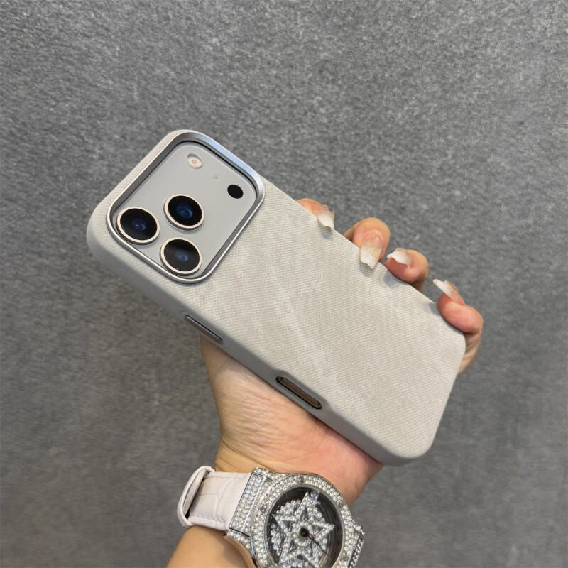 倍思创适用iPhone17ProMax法兰绒磁吸手机壳苹果16全包防摔17 Air保护套不沾指纹 红色【磁吸】 iPhone12