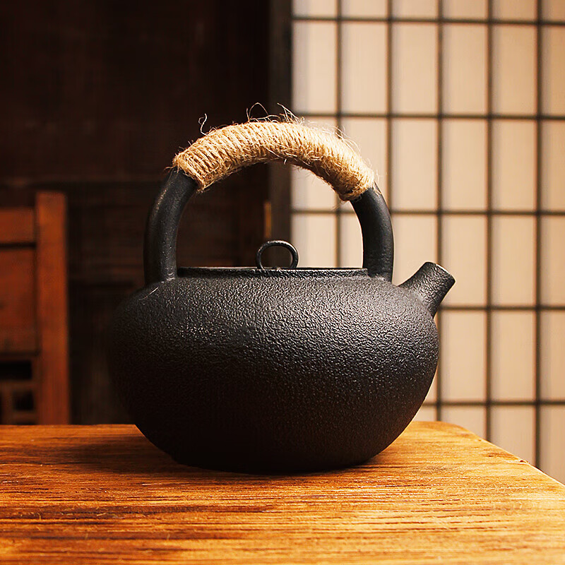 山本堂日本進口燒水壺圍爐煮茶壺砂鐵壺鑄鐵功夫茶具煮茶器茶爐 新薈土瓶砂鐵壺 1L以上