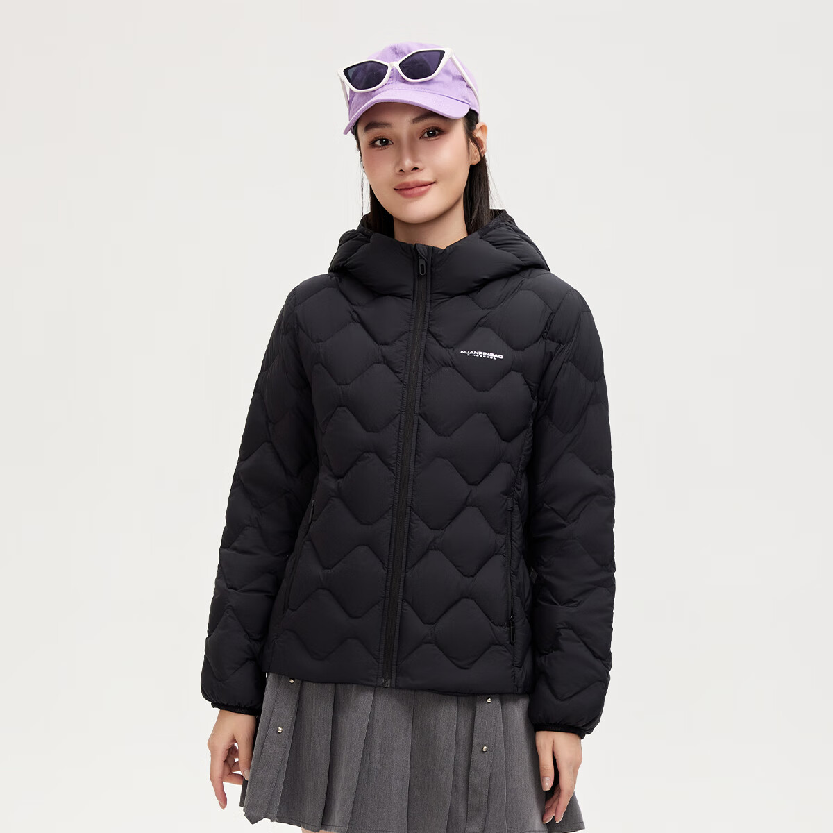 暖频道女士轻柔连帽羽绒服保暖短款宽松面包服百搭休闲时尚外套828010 黑色 M 160/84A