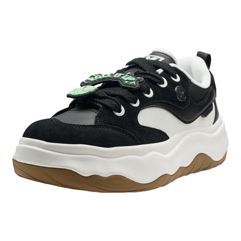 ���ڲ������ز�ŮЬ�˶���Ь����͸�������ɿ�Ьʱ�аٴ�ͨ�ڰ�Ь ��/����  39  95Ԫ