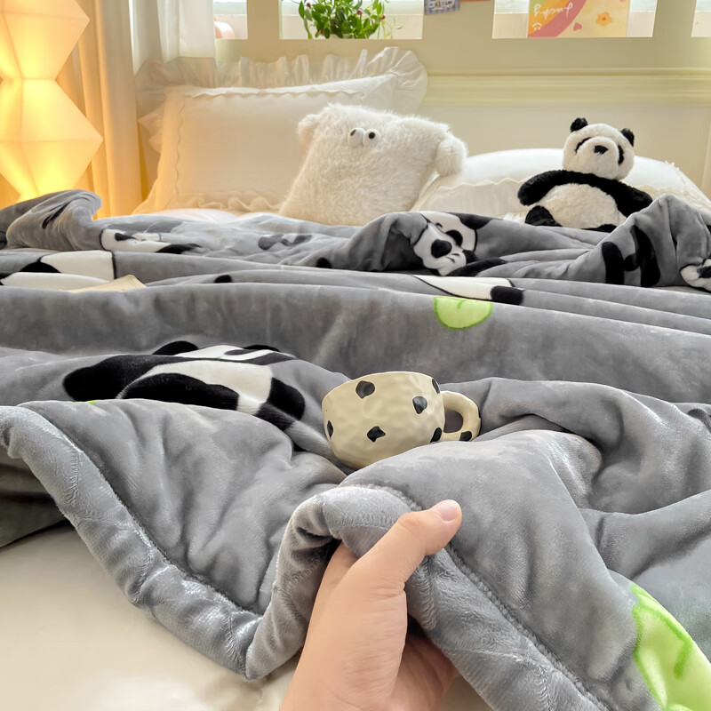 雅鹿毛毯被子1.5米x2米被子冬季毛毯冬天加厚加绒单人被毯子冬被6-8斤 小熊猫【3秒速暖 不压身不掉毛不静电】 150*200cm-4斤