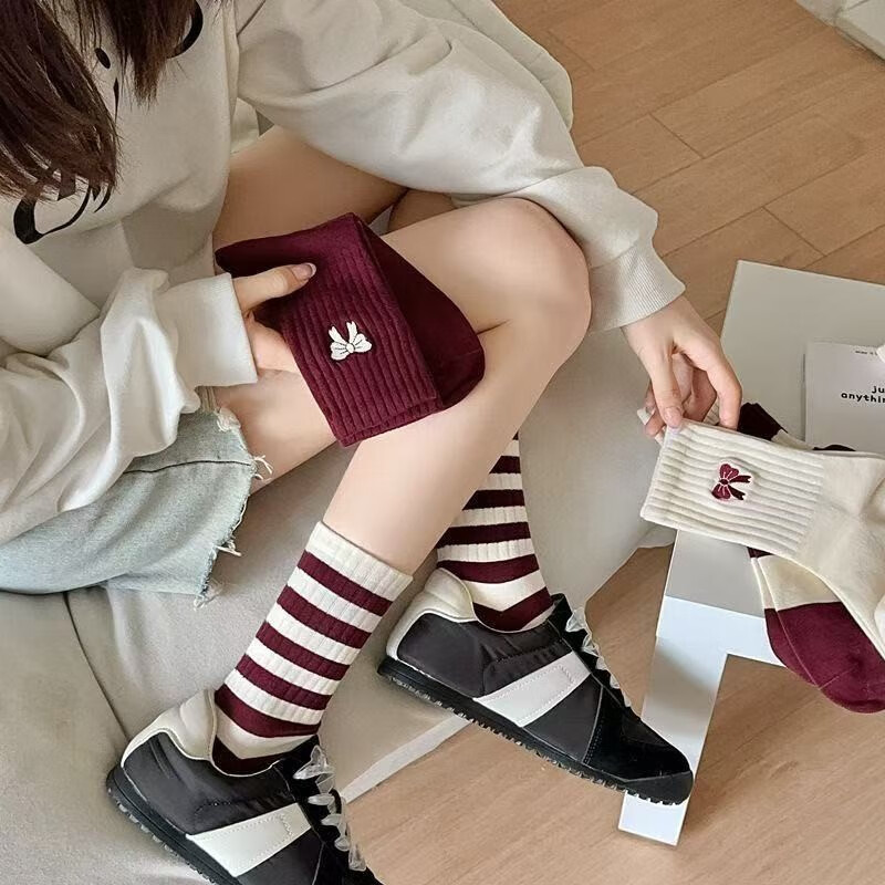 欧蓝薇雅(OULANWEIYA)女士中筒袜简约红色条纹蝴蝶结耐磨休闲百搭潮流堆堆学生少女袜子 颜色混搭 10双
