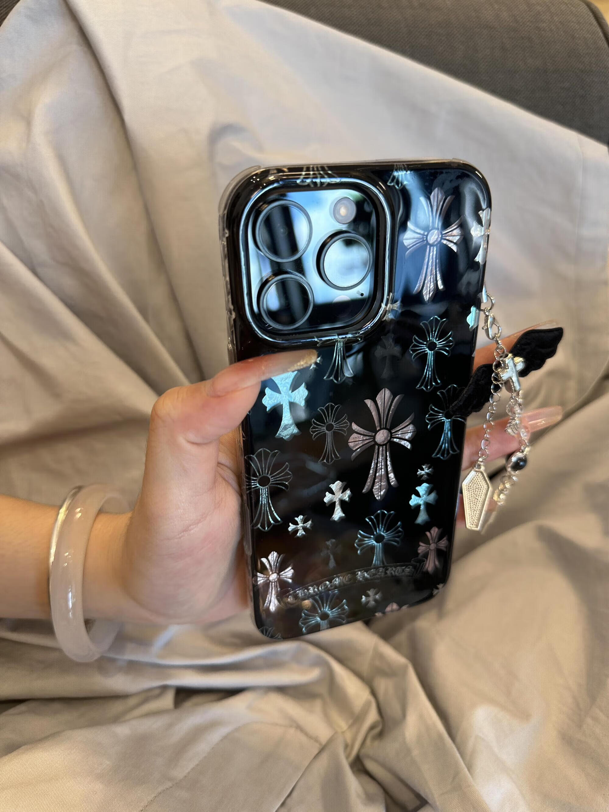 品胜甜酷粉黑十字架高级适用iphone17promax手机壳15p新款iPhone17pro苹果16promax手机壳16pro卡通iPh 黑色单壳 iPhone15