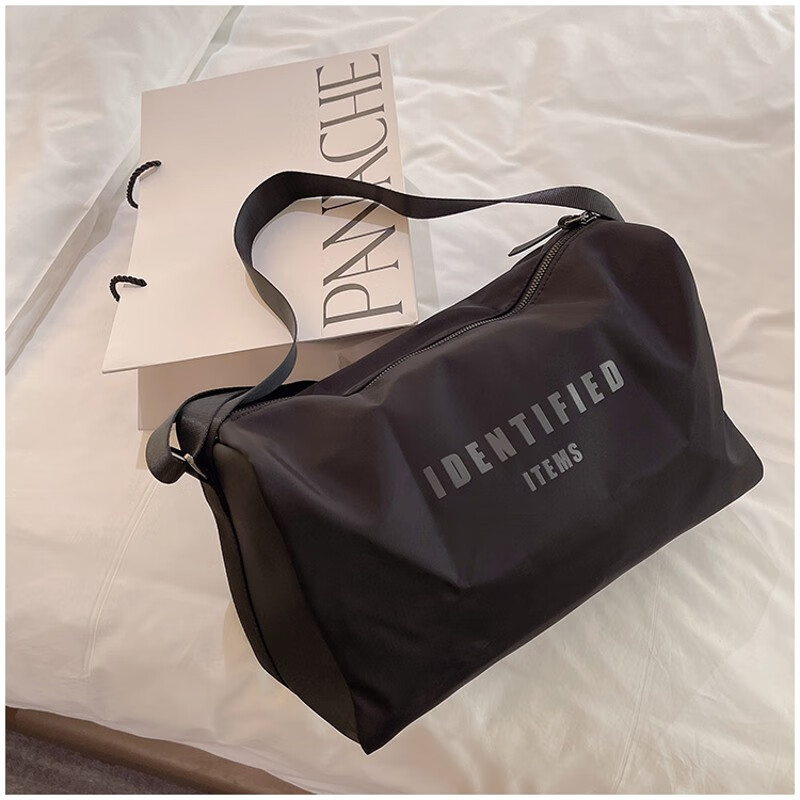 帕米琪（PAMIQI）包包女2024七夕运动健身包女神节牛津布防水手拎单肩包斜挎旅行包 黑色