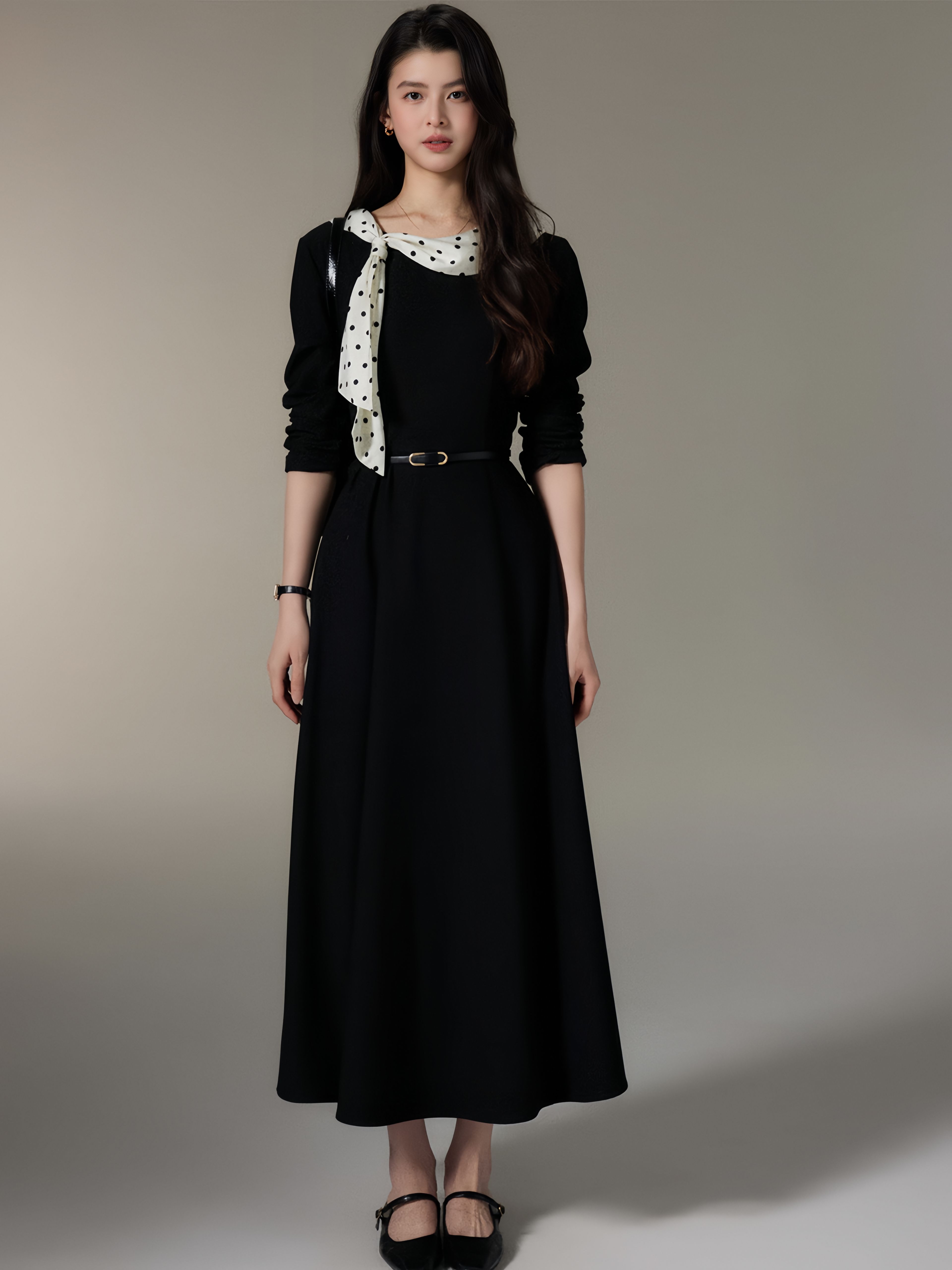 小红书同款法式温柔赫本风波点丝巾黑色长袖连衣裙秋季收腰显瘦气