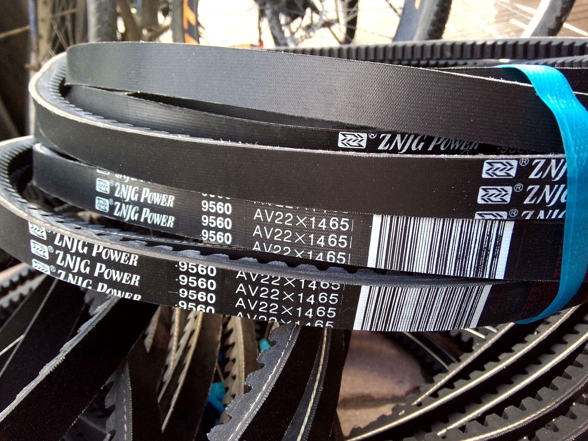 丽田汽车客车皮带空调风扇发电机皮带带齿齿形三角带型号大全 c型20