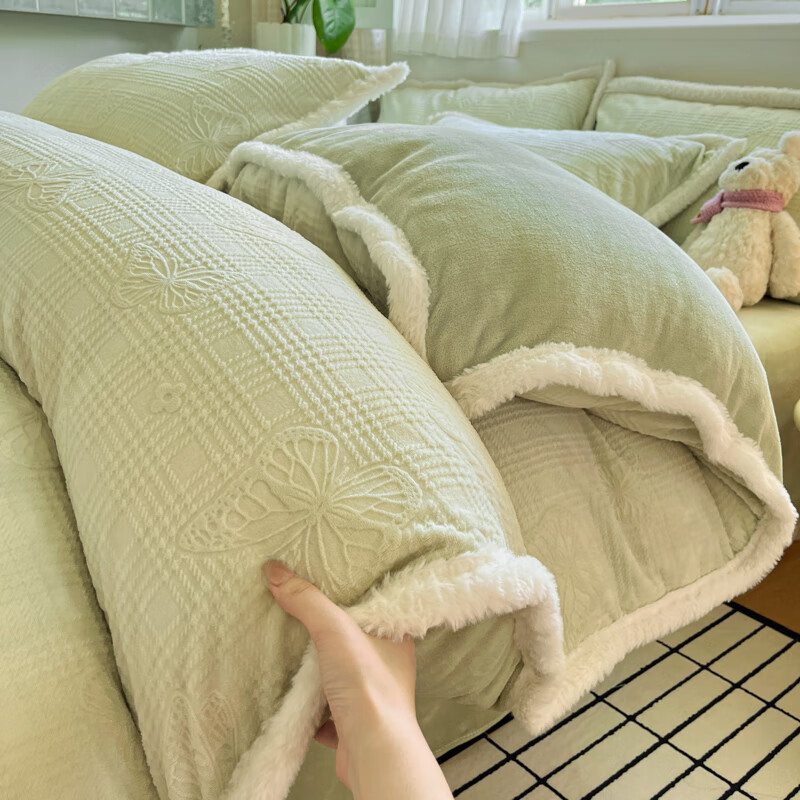 猫人（MiiOW）雕花牛奶绒四件套2025新款冬季加厚高级感被套珊瑚绒床笠床品 简兮-抹茶绿【双面加密牛奶绒 加倍保暖】 床单款 1.8m床四件套-适合200x230cm被芯