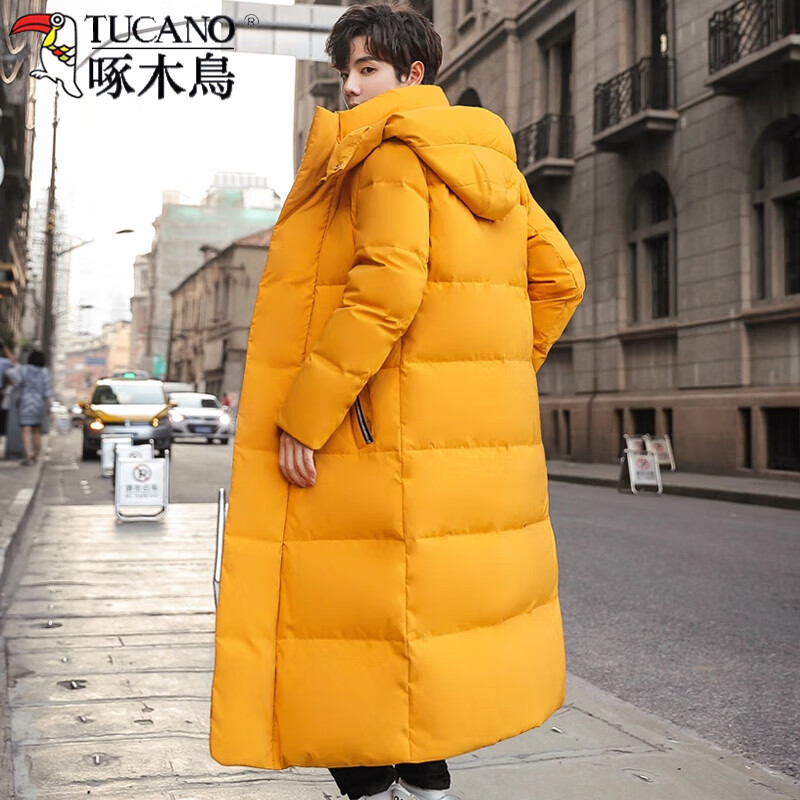 啄木鸟（TUCANO）长款羽绒服男过膝冬季加厚2025新款潮牌休闲连帽男士宽松保暖外套 黄色 5XL 【建议200-230斤】