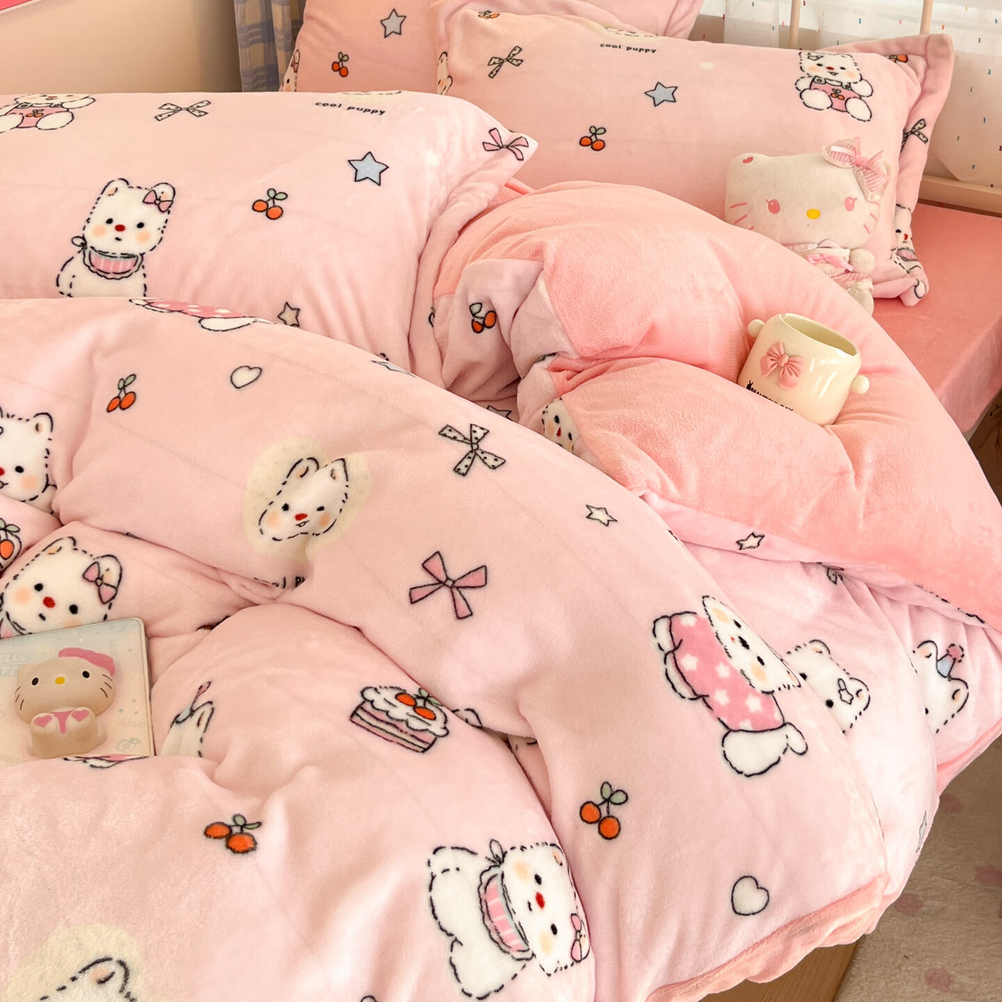 多兰诗牛奶绒四件套 秋冬保暖雪花绒单双人宿舍家用珊瑚绒床单四件套 茶派小狗粉 1.8米 床单款 （被套200*230cm） 四件套