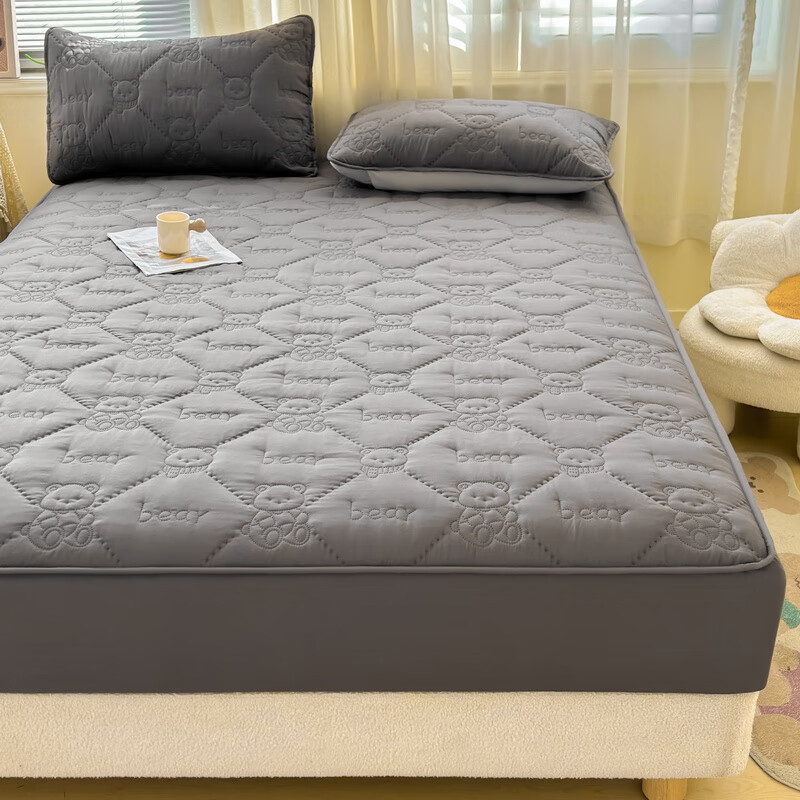 雅鹿加厚夹棉床笠防尘绗缝床罩三件套隔脏床盖床垫保护套床上用品 小熊夹棉床笠-高级灰【蓬松柔软 四季通用】 150*200cm单床笠+枕套一对