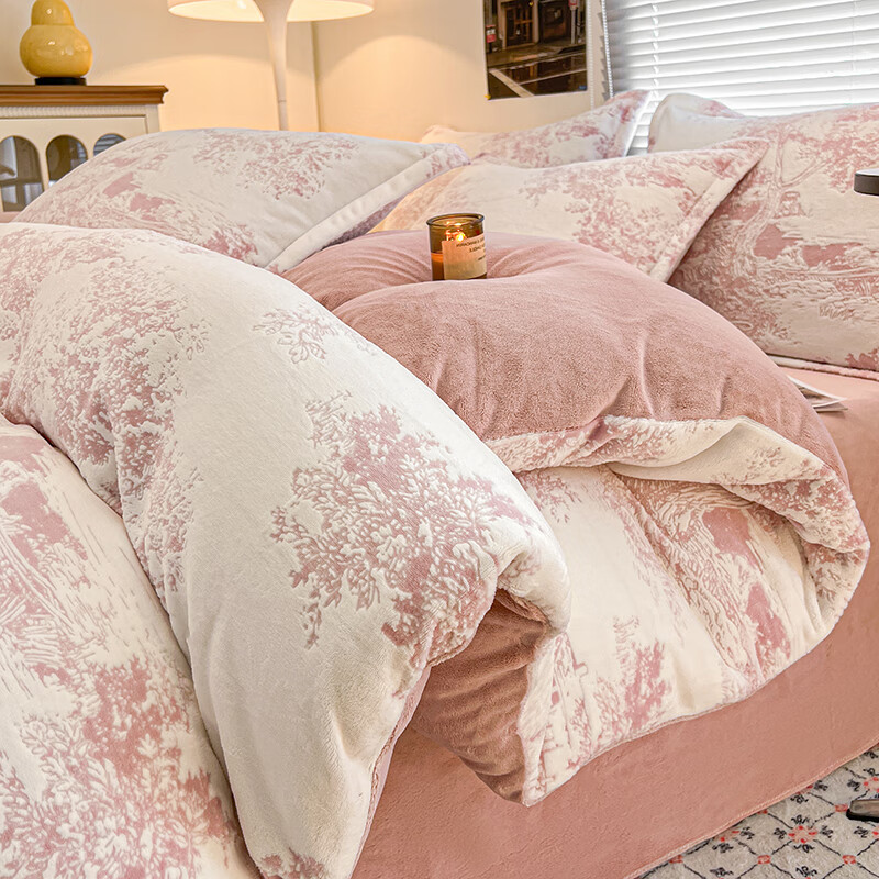 猫人（MiiOW）冬季雕花加厚牛奶绒被套单件150x200单独珊瑚法兰绒加绒被罩 云思木想粉【加密牛奶绒 蓄热保暖不易掉毛】 1.8m床单四件套-适合200x230cm被芯