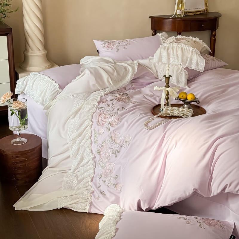 水星系列家纺高级蕾丝少女120S长绒棉轻奢全棉四件套纯棉花边被套床单床上用品 茉柔-紫 120支 全棉刺绣 1.8米床 床笠款 （被套200*230cm）