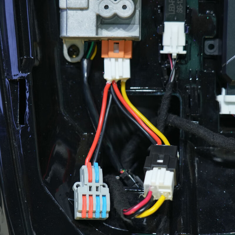 黑骑士电动车转换器DC三插口/四插口取电线12V免破线取电线 四插孔*1（不清楚几孔可拍4插）