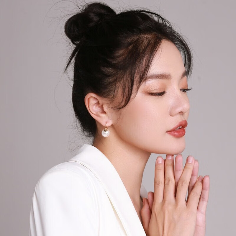 老凤祥明星同款耳环925银仿珍珠耳钉高级感法式银耳饰520礼物女友老婆 明星同款耳环*品牌礼盒