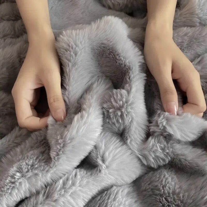 恒天然A类高克重泡泡兔绒套件 保暖绒被套床单枕套套件 三件四件套绒毛  卡其驼 防静电处理 2M 床单款 （被套220*240cm） 加大四件套