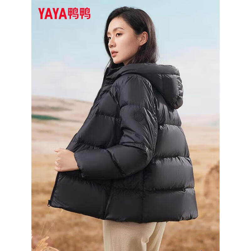 鸭鸭(YAYA)冬季新款羽绒服女短款面包宽松连帽时尚休闲保暖小个子外套 香草米色 S 105斤以内