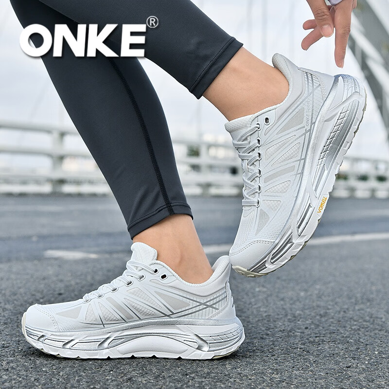 ONKE跑步鞋女春季新款轻便透气防滑减震男女鞋厚底增高耐磨运动跑步鞋 卡拉拉白 38
