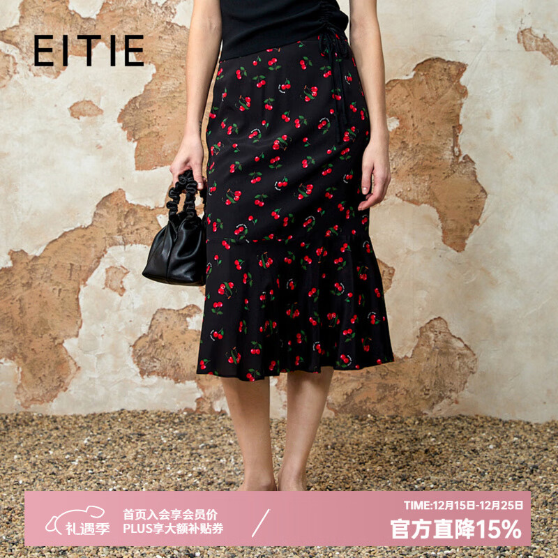 爱特爱（EITIE）桑蚕丝樱桃印花半身裙2025夏季新款高腰减龄包臀鱼尾裙8206908 极简黑20 S (155)