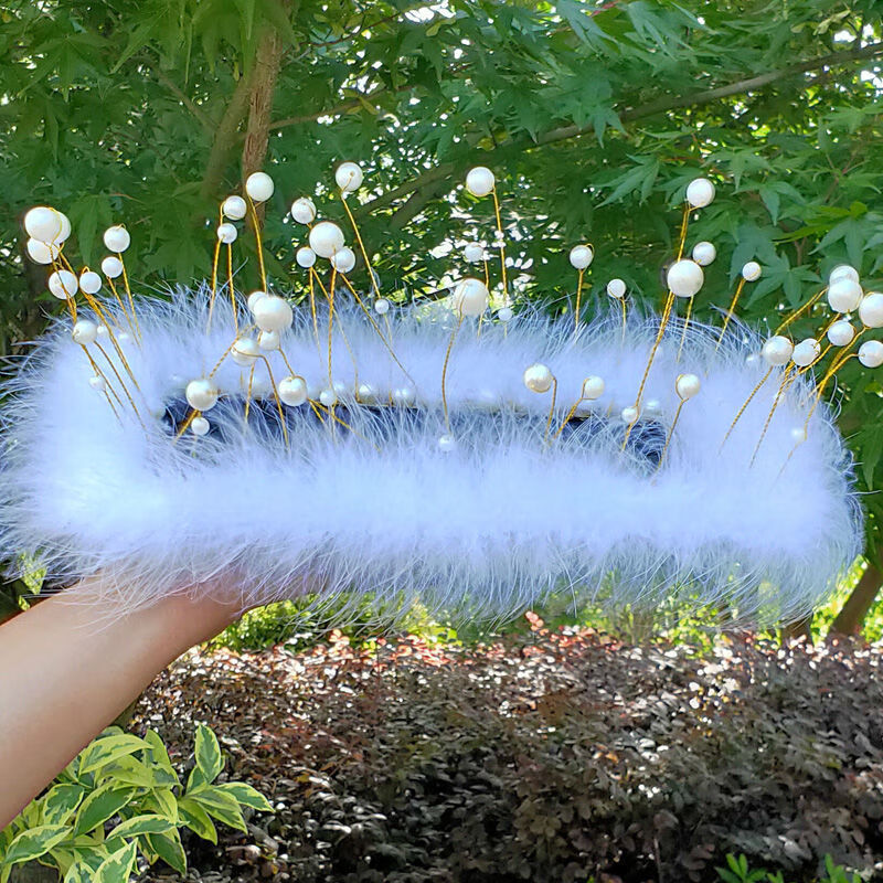 秋森秋森可爱漂亮羽毛汽车防滑垫车载摆件个性创意车内装饰用品 大号