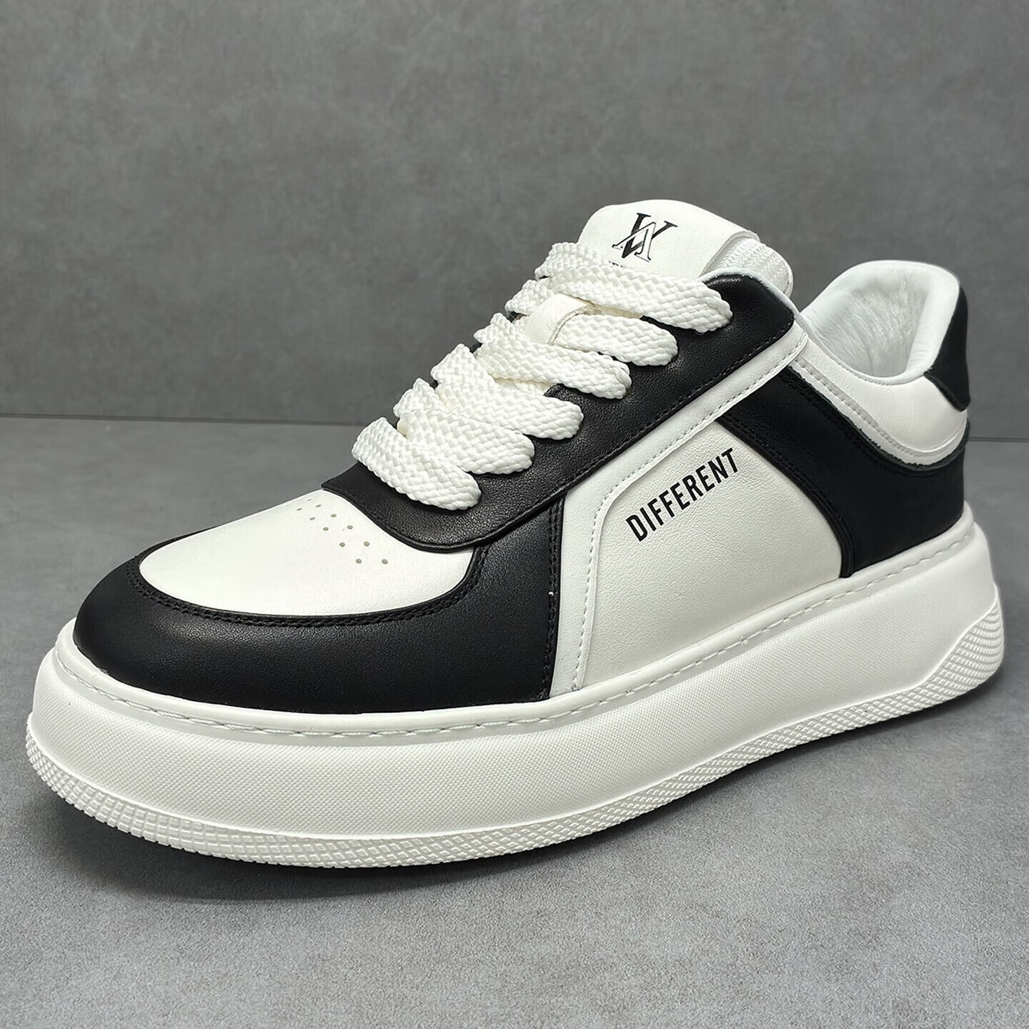 LZXB轻奢男鞋秋冬头层牛皮新款增高休闲鞋男品牌百搭防滑软底运动男鞋 白黑色【头层牛皮】 43 【标准皮鞋码】