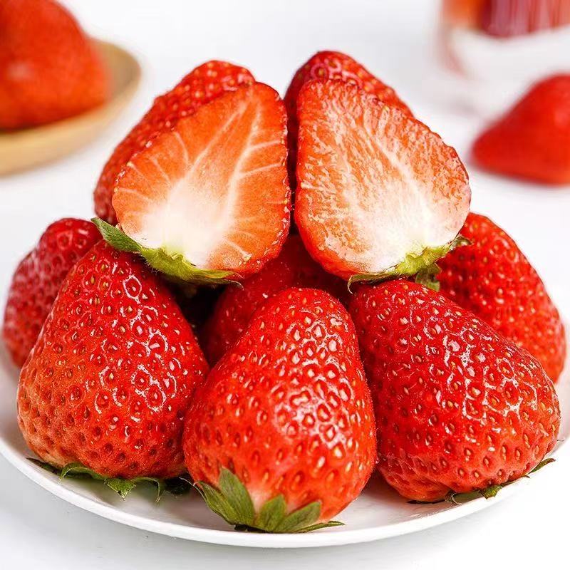 绿水秦川正宗现摘奶油大草莓新鲜水果当季爆甜凉山新鲜巧克力草莓生鲜整箱 精选2斤实惠家庭装 净重1.4斤【单果约为9g+小果】