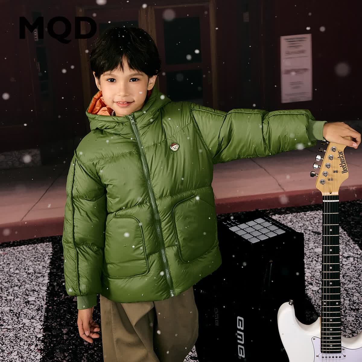 MQD男大童学院风潮酷休闲保暖连帽羽绒服