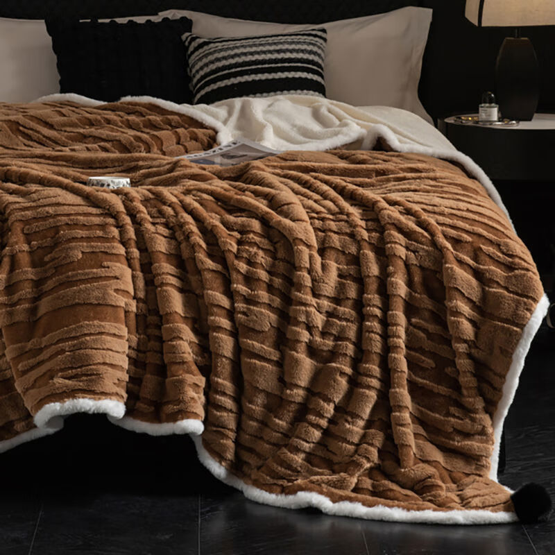 接运猫加厚提花兔兔毛绒毛毯冬季午睡办公室披肩毯珊瑚绒小毯子沙发盖毯 100x150cm儿童毯铺盖两用肤柔软 雪兔波纹-烟绒棕双面暖绒肤保暖