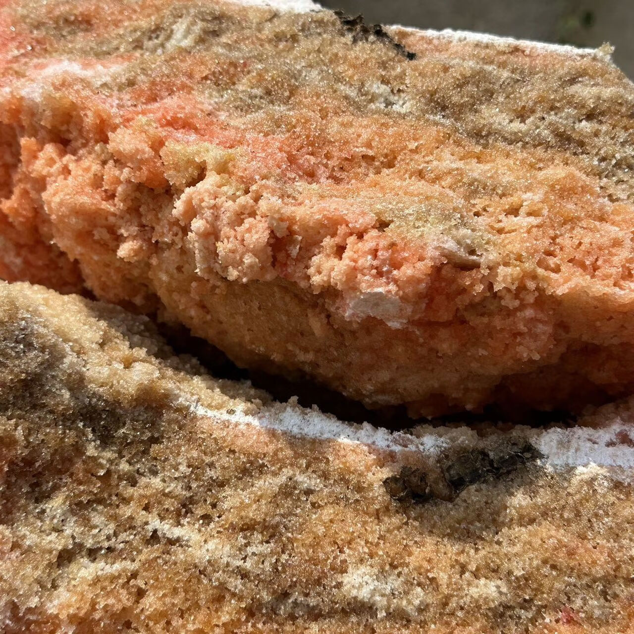 岩石蜂蜜真假鉴别(怎样鉴别岩蜂蜜的真假)