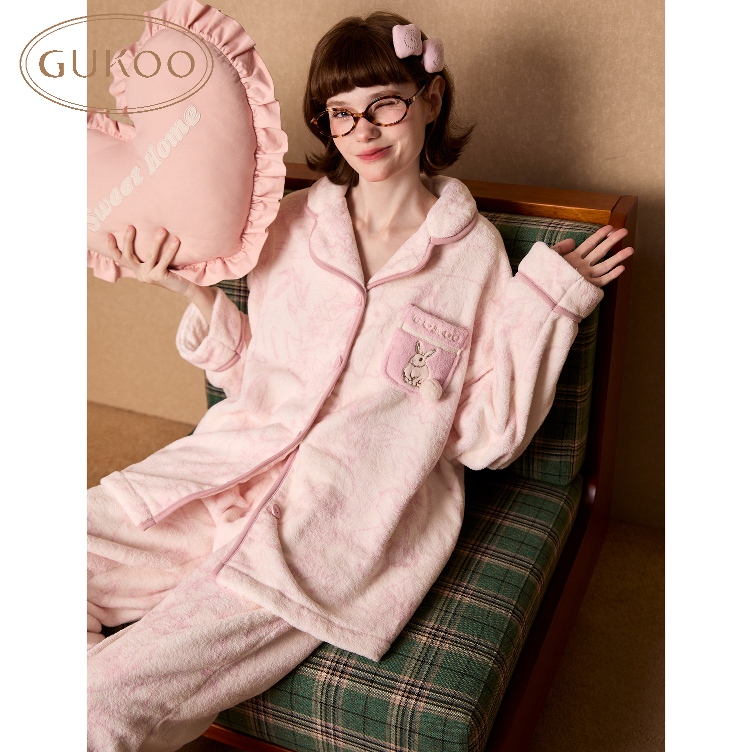 果壳（Gukoo）睡衣女冬季甜美可爱兔子满印保暖翻领女士家居服套装圣诞 粉白 S