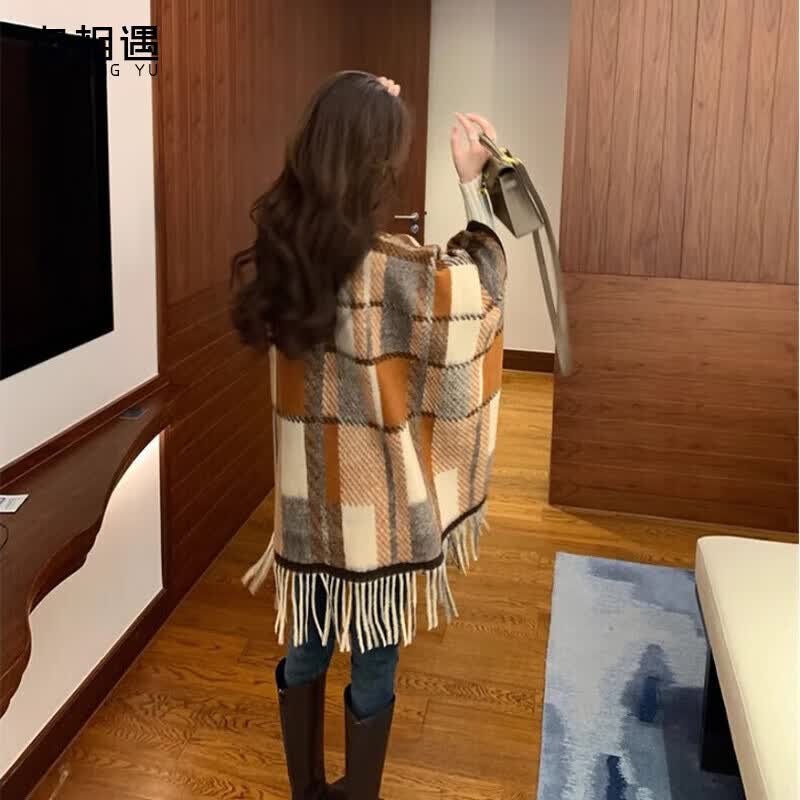 自相遇披肩2025新款氛围感斗篷长披风外搭保暖生日礼物送女生女友 枫叶黄