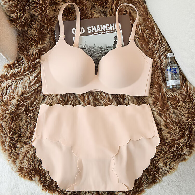 维多利亚性感的秘密无痕内衣女小胸聚拢显大无钢圈上托收副乳薄款文胸套装 肤色 套装 75B