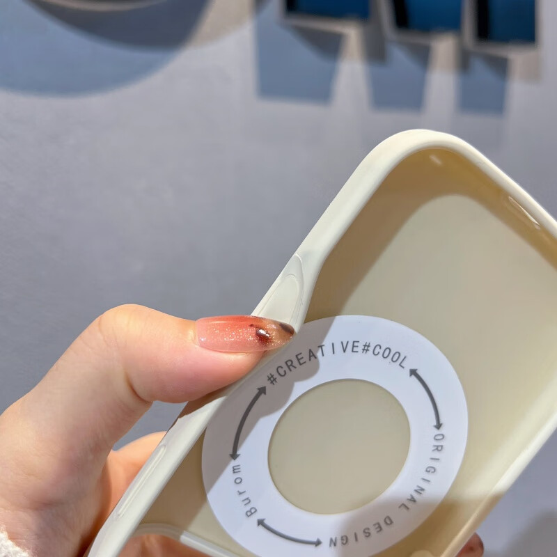 麦焕【磁吸支架】适用苹果17pro手机壳iPhone17promax液态硅胶保护套17纯色轻薄全包防摔软壳 【大红色】液态硅胶 苹果17pro