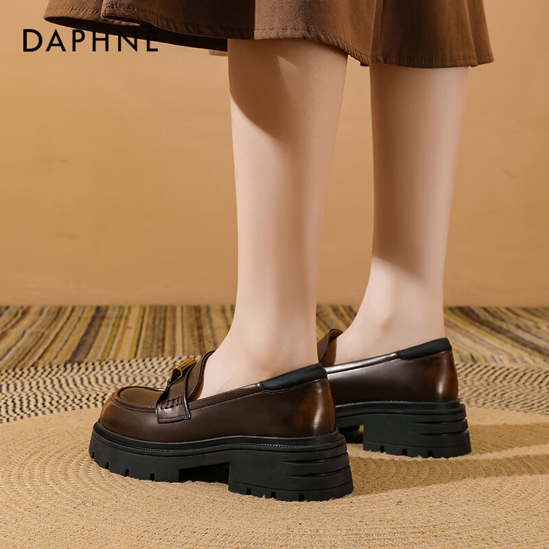 达芙妮乐福鞋女2025秋季新款复古棕色单鞋百搭厚底英伦风小皮鞋女LP 棕色 38