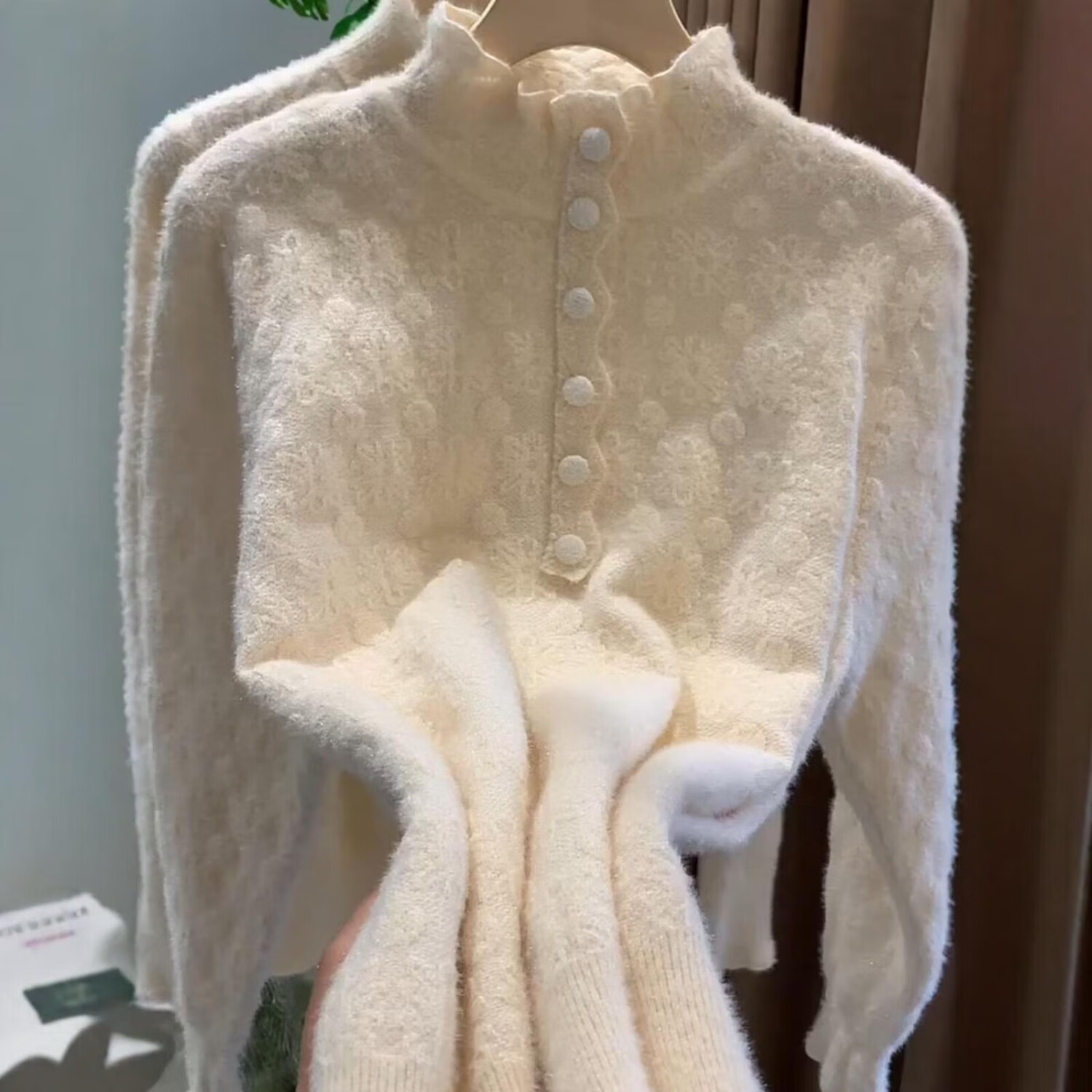 香影芬韩系半高领蕾丝磨毛打底针织衫毛衣女秋冬新款慵懒风软糯百搭上衣 米色 L (建议105-115斤)