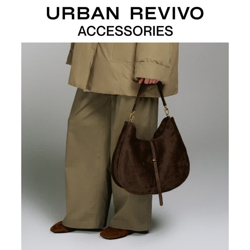 URBAN REVIVO冬季新款女士复古绒面弯月单肩包UAWB50246 深红棕