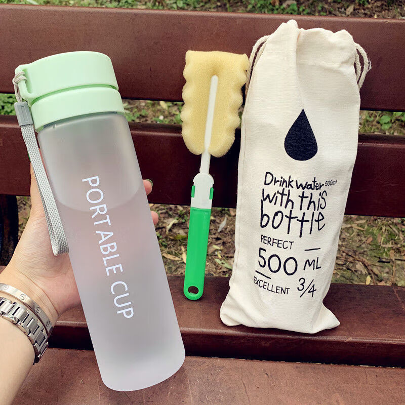 【甄选】高颜值耐摔耐高温太空杯简约便携塑料水杯男女学生运动杯 磨砂黑盖800ML(PC耐摔耐高 杯子