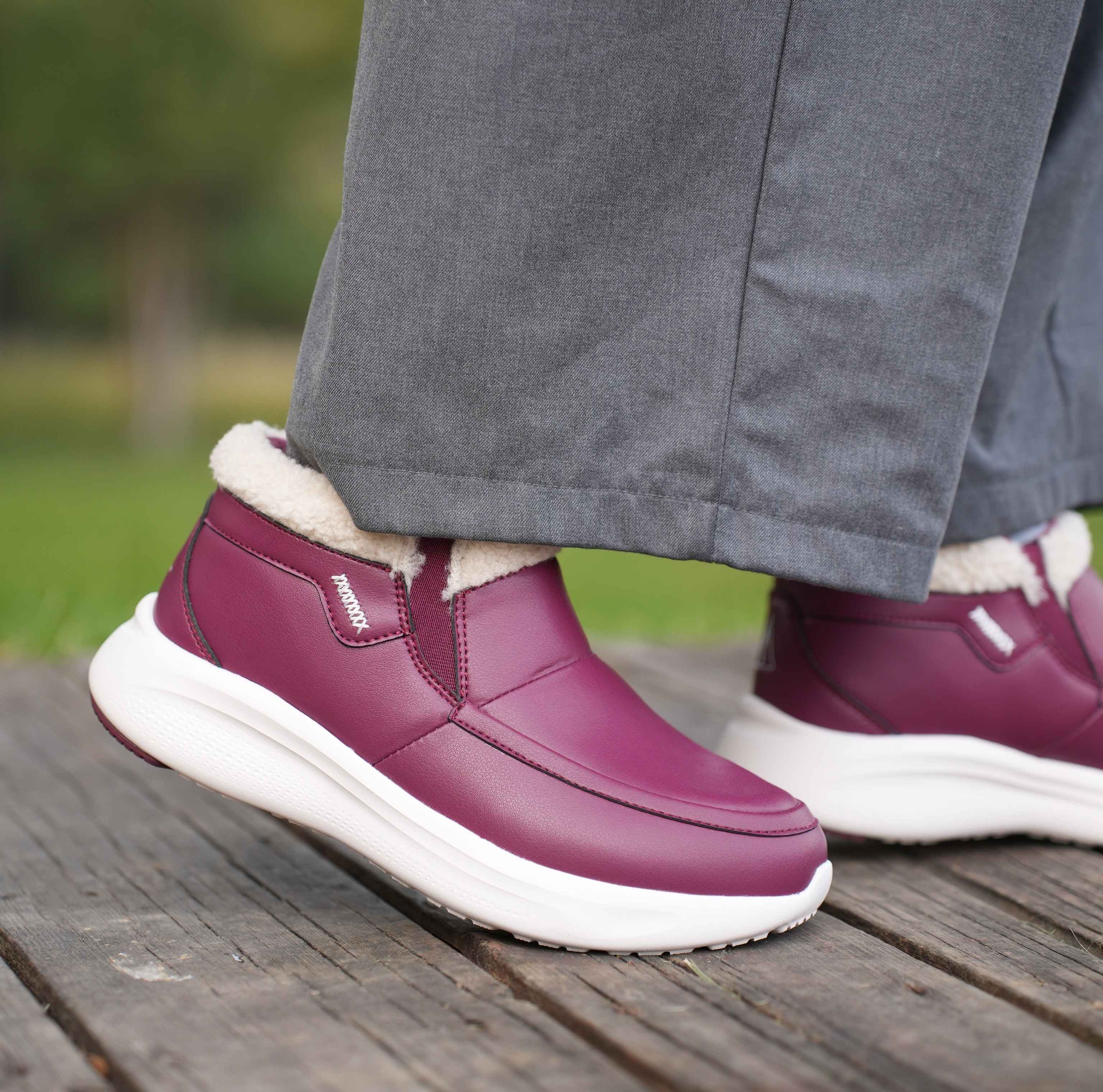 足力健老人鞋雪地靴冬季加绒一脚蹬防风雪轻便皮鞋保暖鞋男鞋棉鞋保暖鞋 女款 酒红色 35