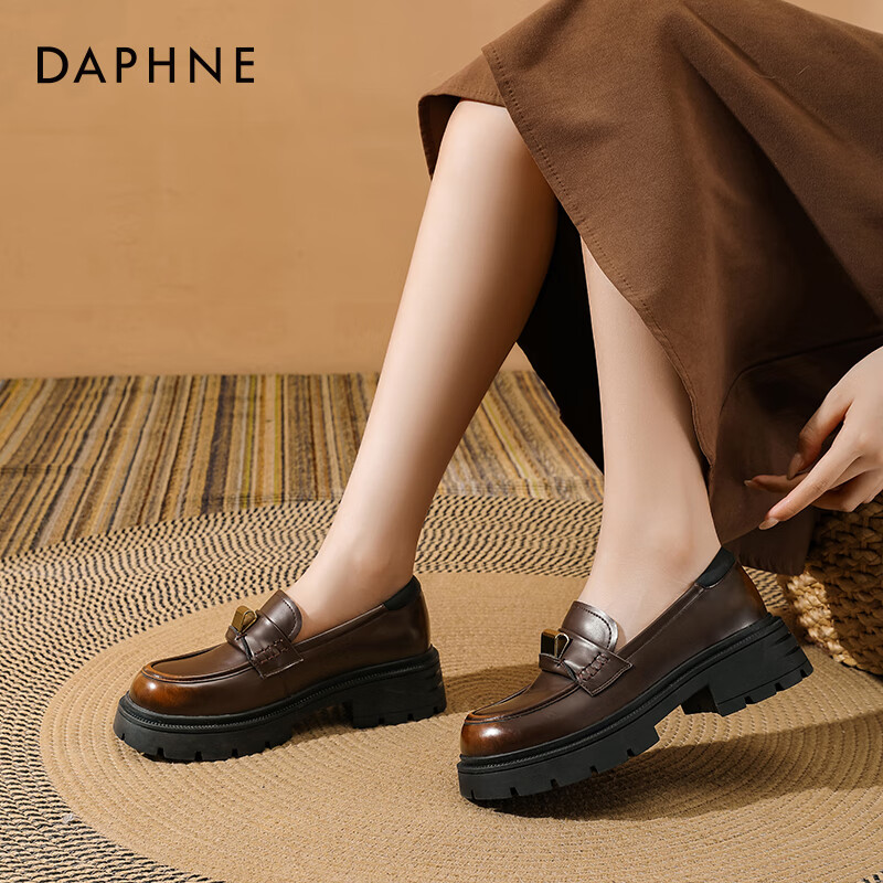 达芙妮乐福鞋女2025秋季新款复古棕色单鞋百搭厚底英伦风小皮鞋女LP 棕色 38
