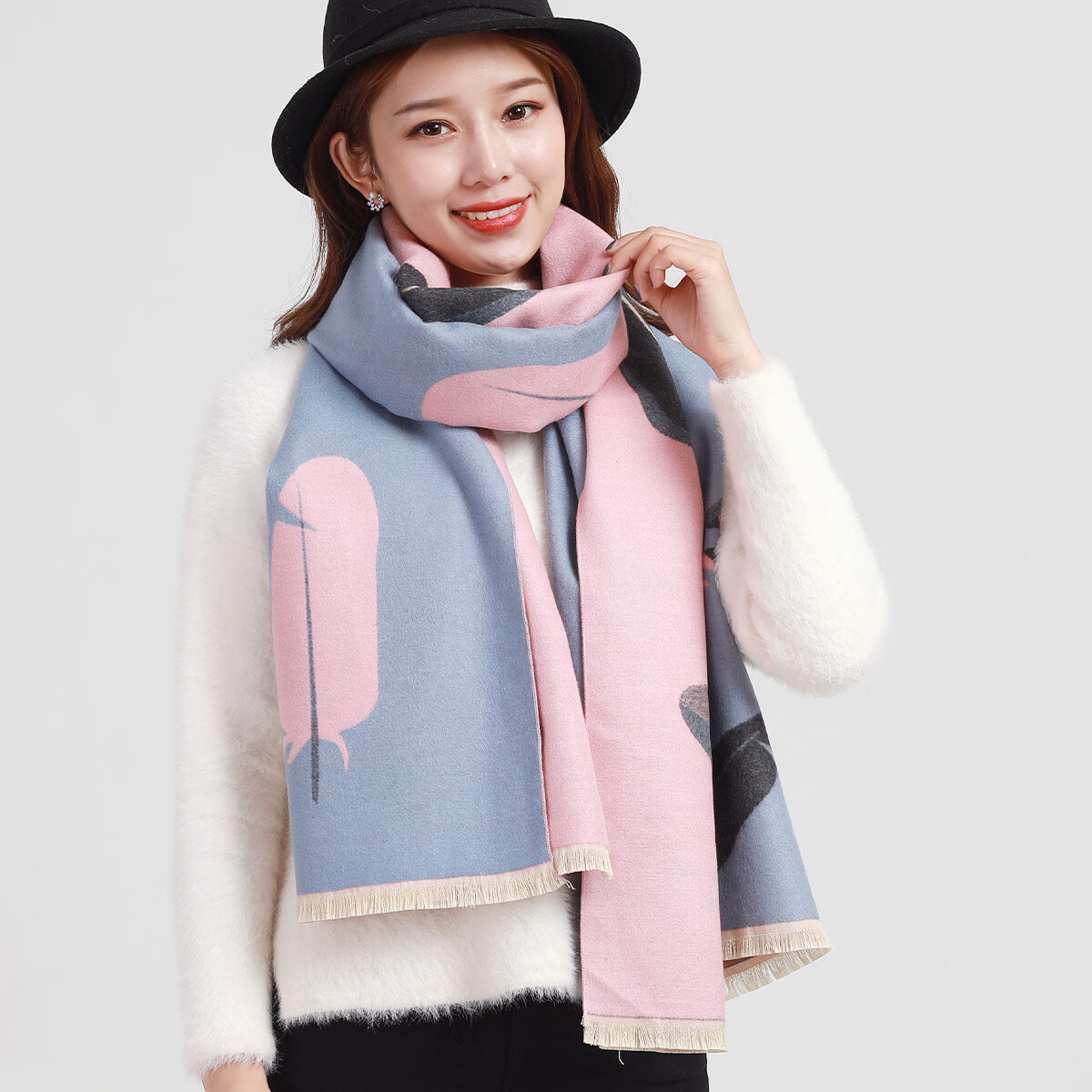TSFUL围巾女秋冬季韩版百搭学生围脖送女朋友老婆生日礼物保暖披肩盖毯 【粉蓝羽毛】双面围巾