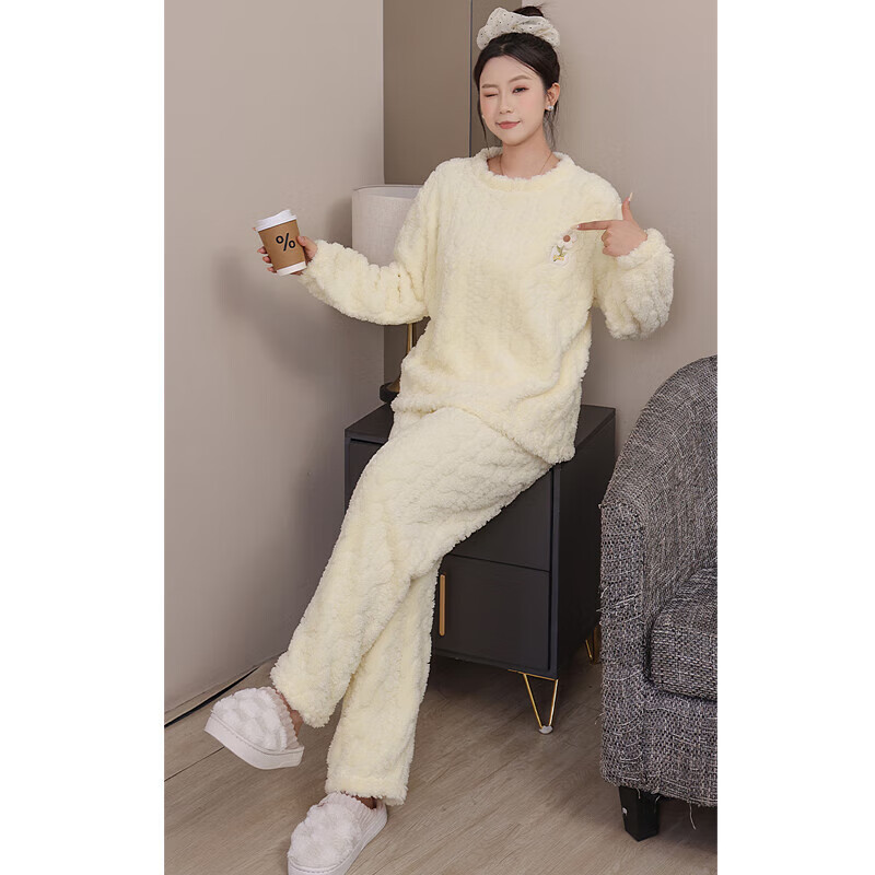 宝娜斯（BONAS）珊瑚绒睡衣女冬季长袖家居服套装加绒加厚保暖睡衣秋冬新款 淡绿色 均码 适合【80-150斤】