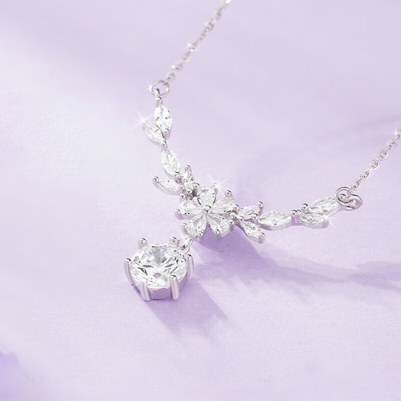 老凤祥爆闪紫藤花S925银项链女款吊坠新年情人节生日礼物送女生女友老婆 爆闪紫藤花项链+品牌礼盒