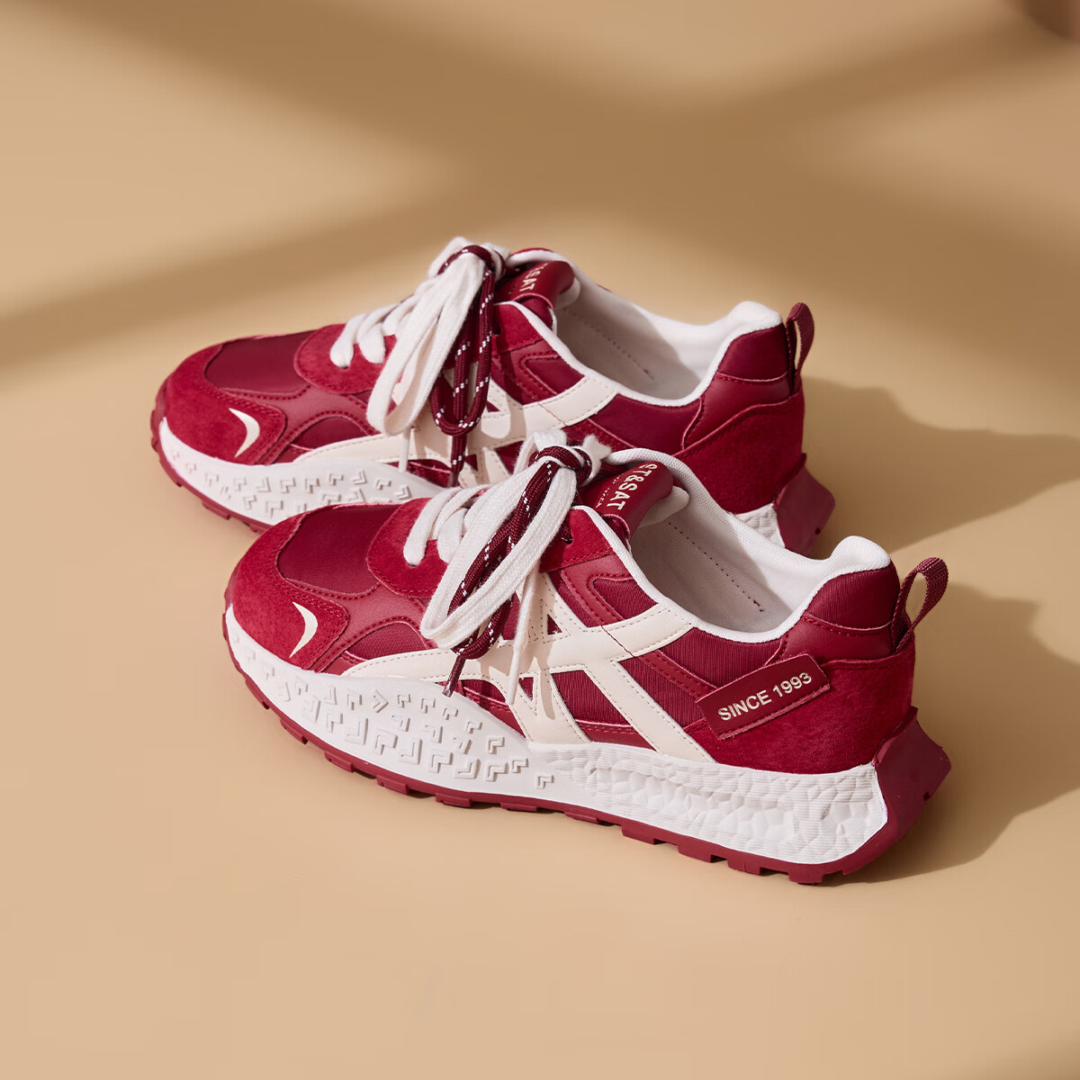 星期六厚底阿甘运动鞋女款2025新款秋季时尚百搭德训鞋软底运动休闲鞋 红色 37